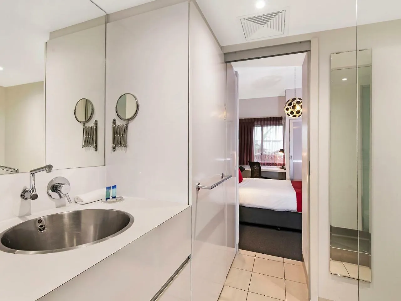 The Miro Apartments Brisbane 4*,  Australia