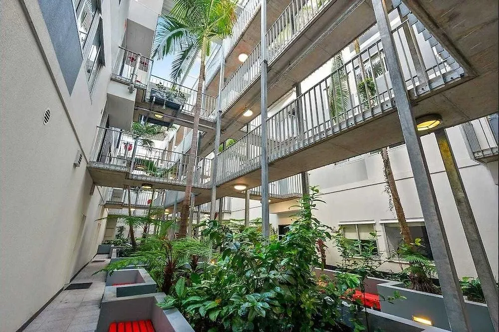 The Miro Apartments Brisbane 4*,